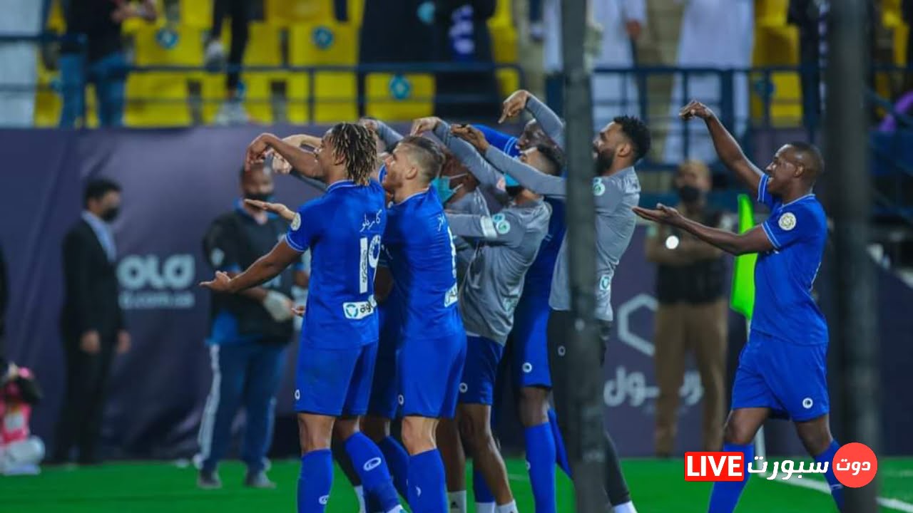ديربي الرياض بالون الازرق .. الهلال يفوز على النصر برباعية نظيفة في الدوري السعودي 1 ديربي الرياض بالون الازرق .. الهلال يفوز على النصر برباعية نظيفة في الدوري السعودي تمكن فريق الهلال السعودي من تحقيق فوز عريض على غريمه التقليدي
